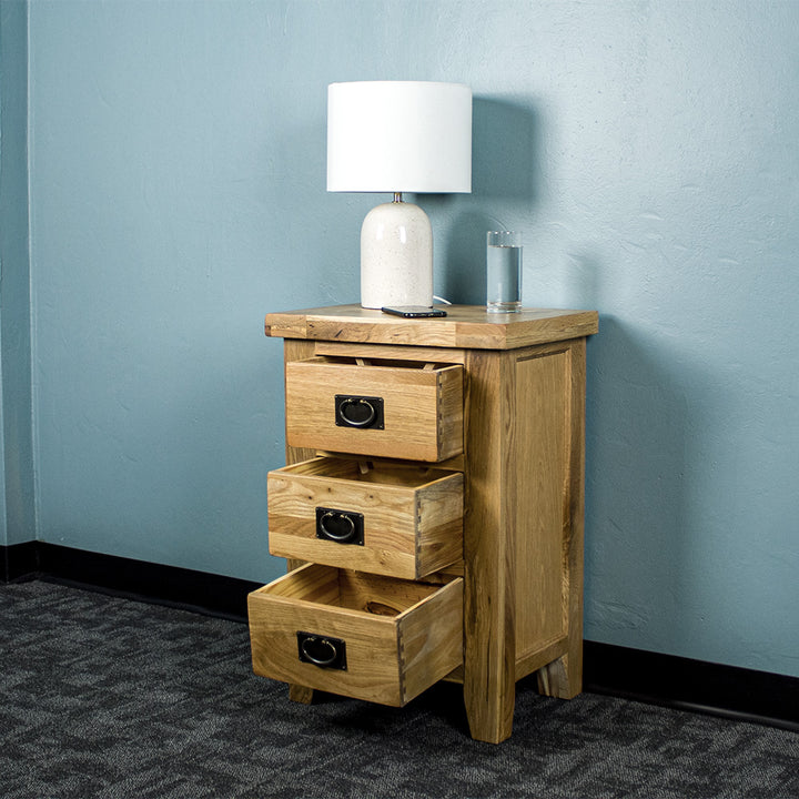 Yes Oak Bedside Table