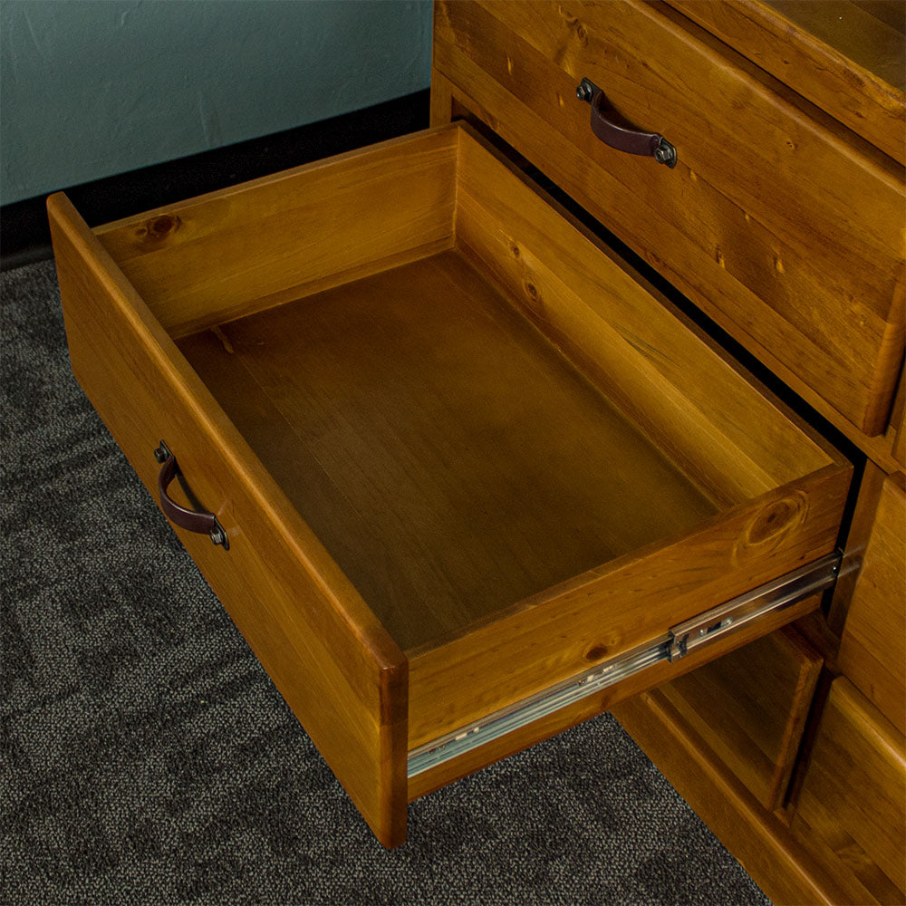 Overall view of the drawers of the Jamaica 6 Drawer Pine Lowboy